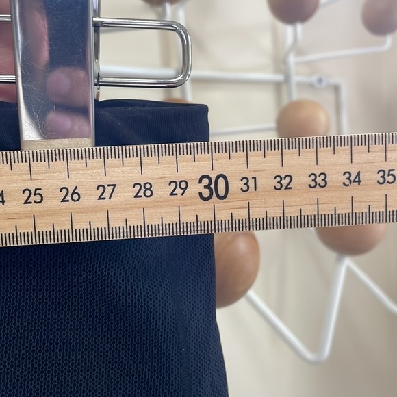 Lululemon - 7/8s Yoga Workout Leggings - Mesh - Black - Size 4 - Picture 12 of 15